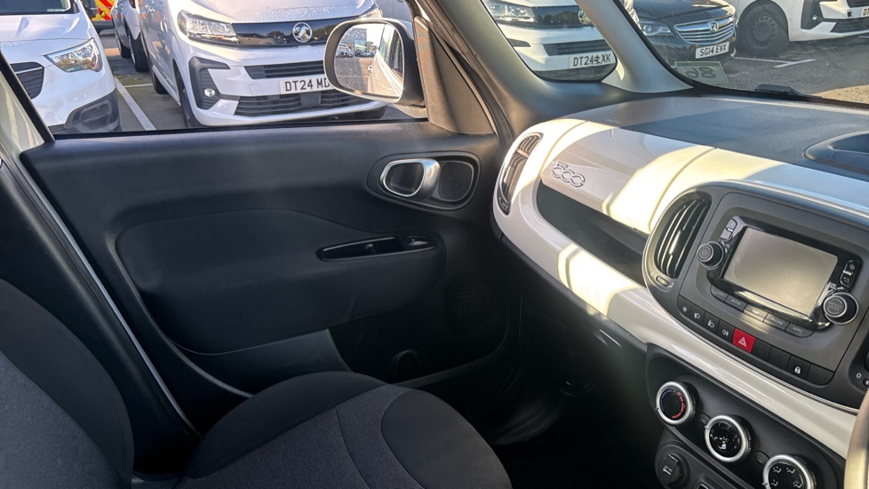 Fiat 500L 1.4 Urban 5dr Petrol Hatchback - Image 14