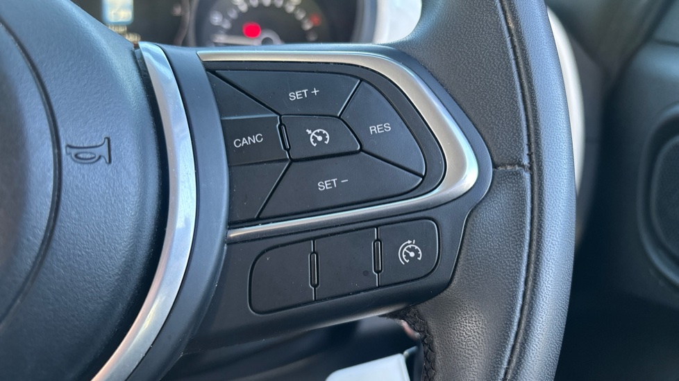 Fiat 500L 1.4 Urban 5dr Petrol Hatchback - Image 22