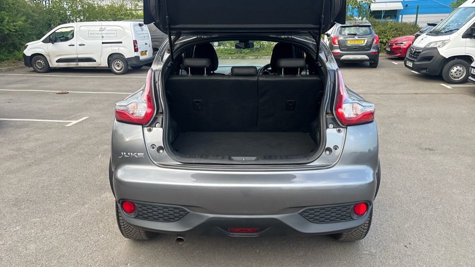 Nissan Juke 1.6 [112] Tekna 5dr CVT [Bose] Petrol Hatchback - Image 4