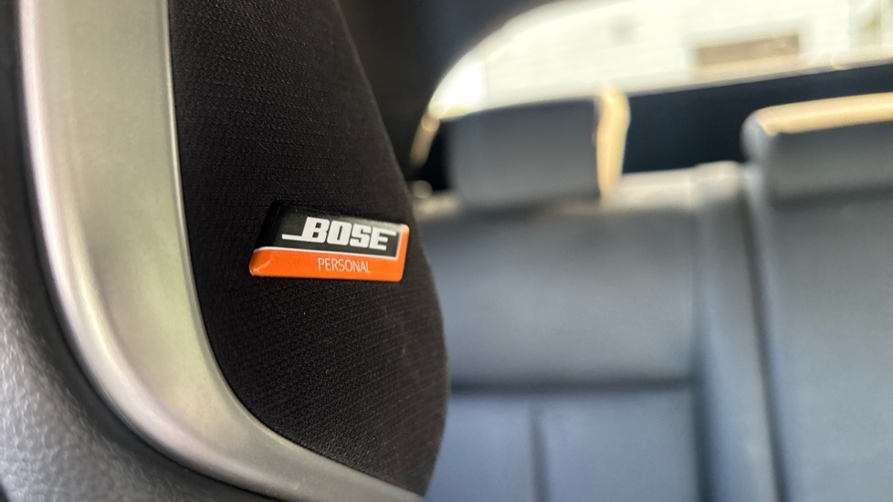 Nissan Juke 1.6 [112] Tekna 5dr CVT [Bose] Petrol Hatchback - Image 21