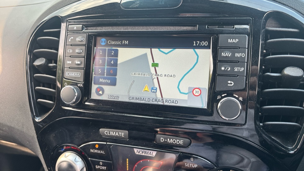 Nissan Juke 1.6 [112] Tekna 5dr CVT [Bose] Petrol Hatchback - Image 31