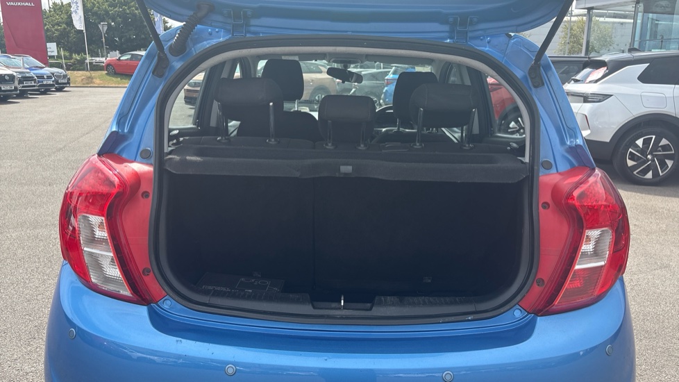 Vauxhall Viva 1.0 SE 5dr [A/C] Petrol Hatchback - Image 4