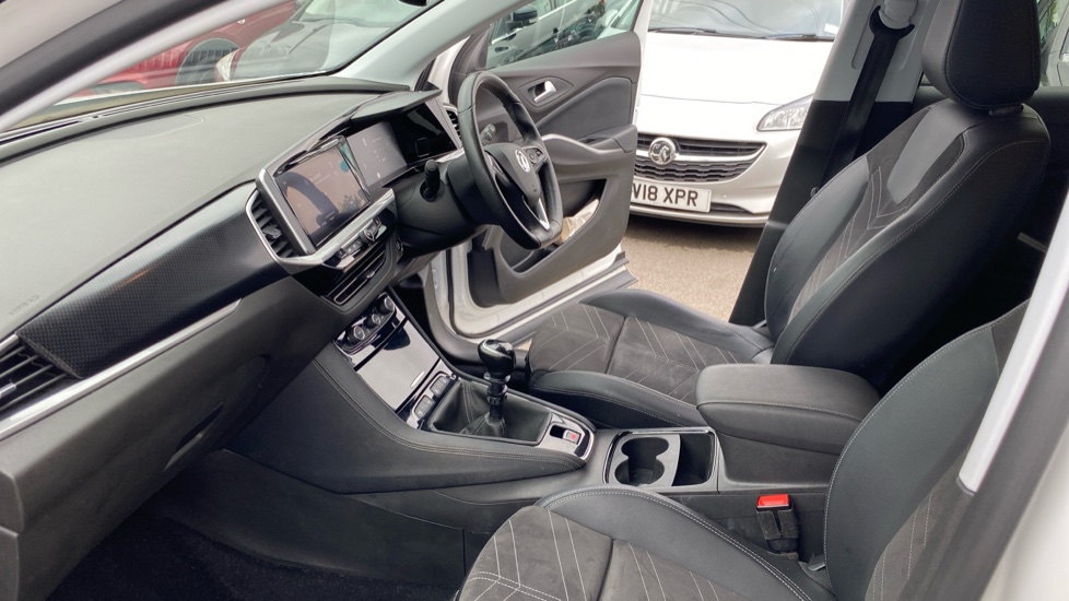 Vauxhall Grandland 1.2 Turbo Ultimate 5dr Petrol Hatchback - Image 9