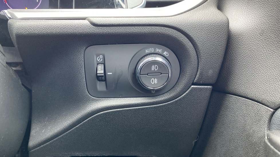 Vauxhall Grandland 1.2 Turbo Ultimate 5dr Petrol Hatchback - Image 34