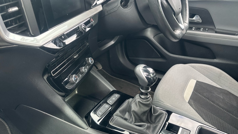 Vauxhall Mokka 1.2 Turbo 100 Elite Edition 5dr Petrol Hatchback - Image 13