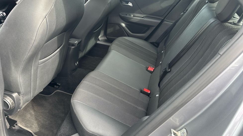 Vauxhall Mokka 1.2 Turbo 100 Elite Edition 5dr Petrol Hatchback - Image 16
