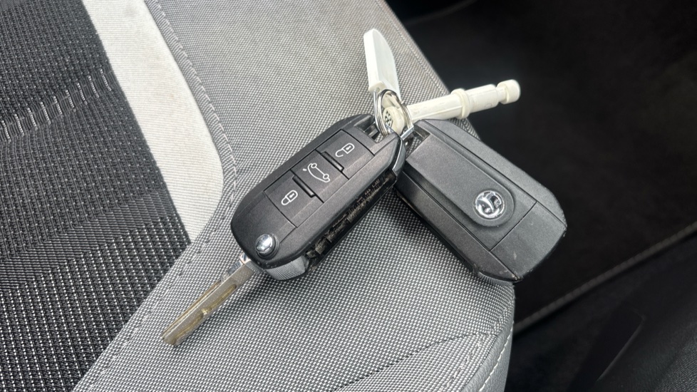 Vauxhall Mokka 1.2 Turbo 100 Elite Edition 5dr Petrol Hatchback - Image 19