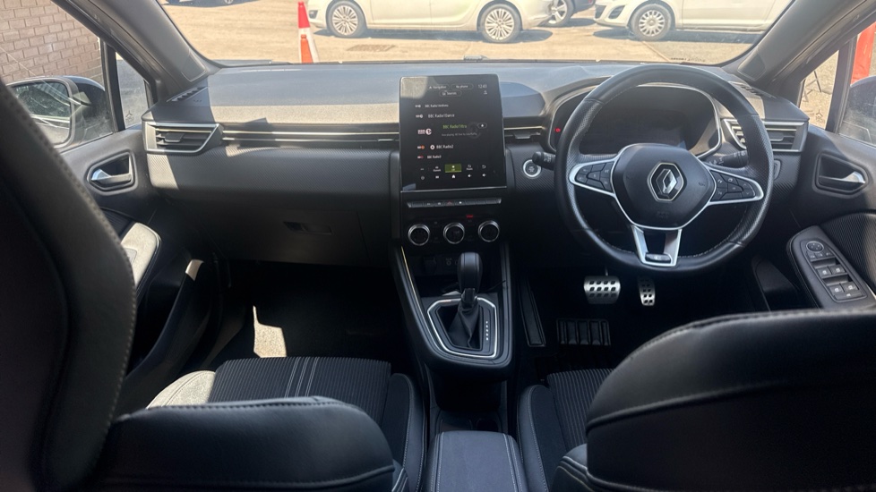 Renault Clio 1.6 E-TECH full hybrid 145 Engineered 5dr Auto Hybrid Hatchback - Image 10