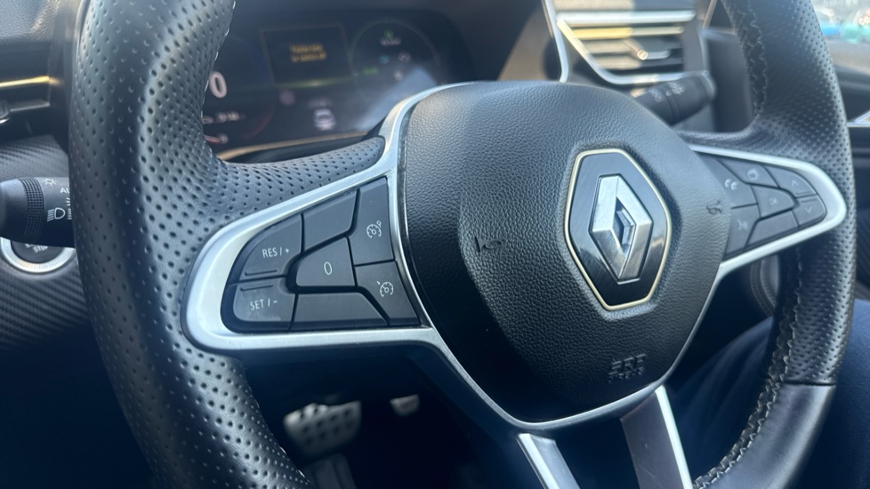 Renault Clio 1.6 E-TECH full hybrid 145 Engineered 5dr Auto Hybrid Hatchback - Image 30