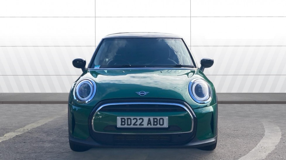 MINI Hatchback 1.5 Cooper Classic 3dr Auto Petrol Hatchback - Image 3