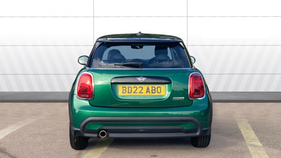 MINI Hatchback 1.5 Cooper Classic 3dr Auto Petrol Hatchback - Image 6