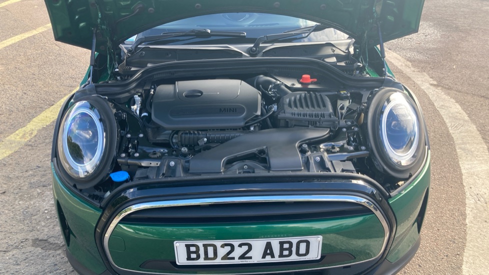 MINI Hatchback 1.5 Cooper Classic 3dr Auto Petrol Hatchback - Image 8