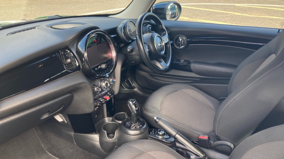 MINI Hatchback 1.5 Cooper Classic 3dr Auto Petrol Hatchback - Image 9
