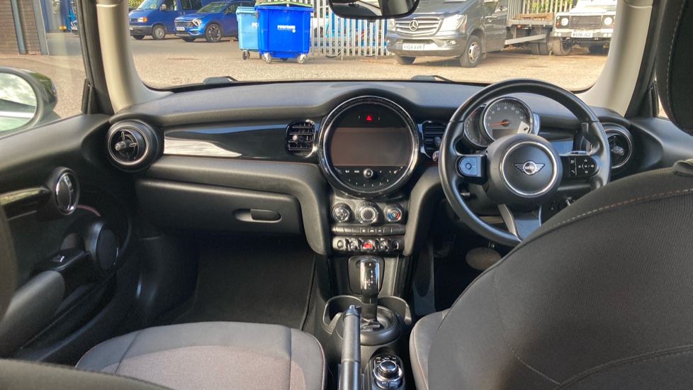 MINI Hatchback 1.5 Cooper Classic 3dr Auto Petrol Hatchback - Image 10