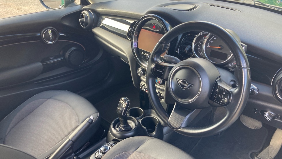 MINI Hatchback 1.5 Cooper Classic 3dr Auto Petrol Hatchback - Image 11