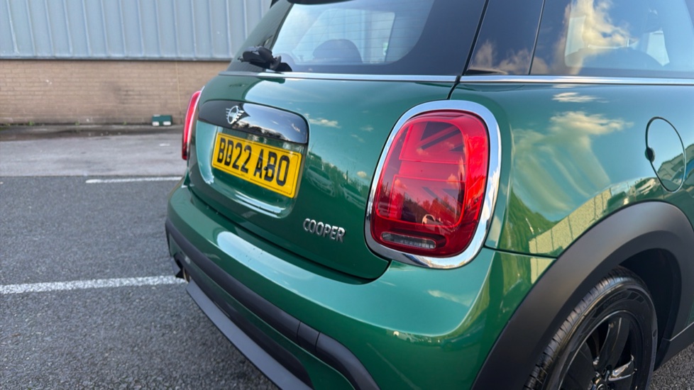 MINI Hatchback 1.5 Cooper Classic 3dr Auto Petrol Hatchback - Image 37