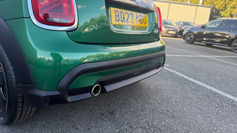 MINI Hatchback 1.5 Cooper Classic 3dr Auto Petrol Hatchback - Image 38