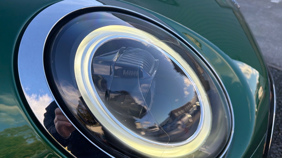 MINI Hatchback 1.5 Cooper Classic 3dr Auto Petrol Hatchback - Image 43