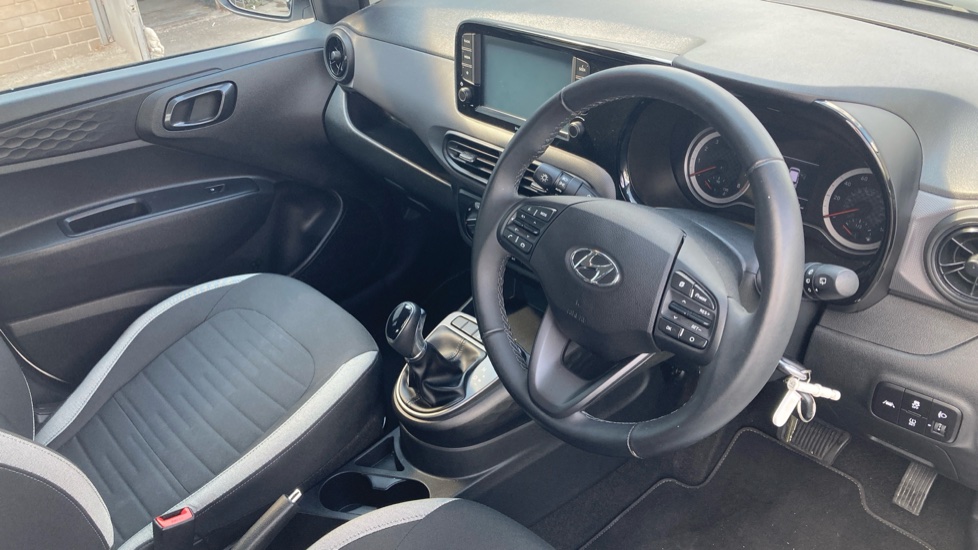 Hyundai i10 1.2 MPi SE Connect 5dr Auto Petrol Hatchback - Image 11