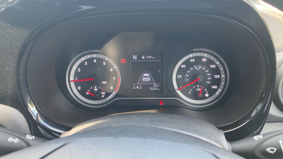 Hyundai i10 1.2 MPi SE Connect 5dr Auto Petrol Hatchback - Image 18