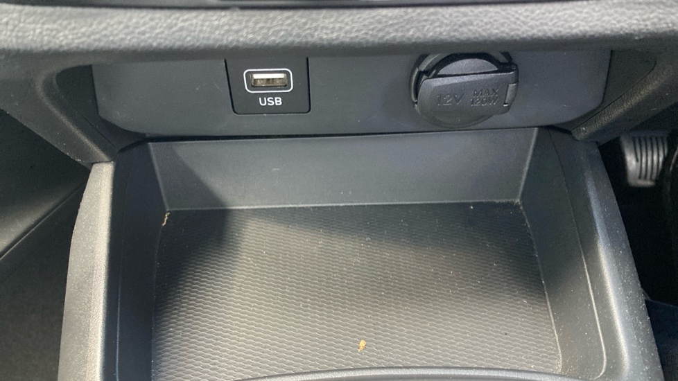 Hyundai i10 1.2 MPi SE Connect 5dr Auto Petrol Hatchback - Image 36