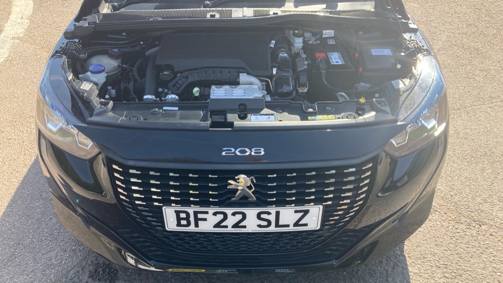 Peugeot 208 1.2 PureTech 100 Allure Premium 5dr EAT8 Petrol Hatchback - Image 8