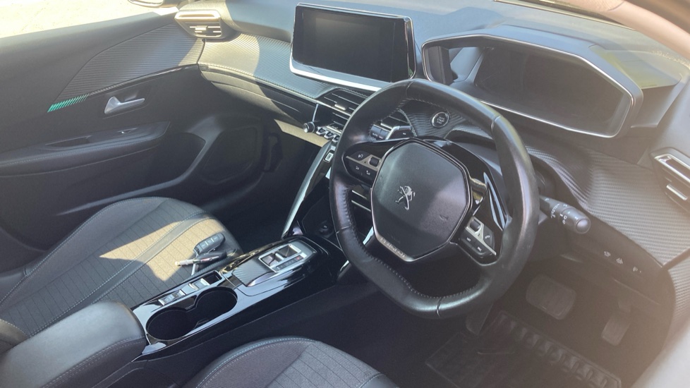 Peugeot 208 1.2 PureTech 100 Allure Premium 5dr EAT8 Petrol Hatchback - Image 11