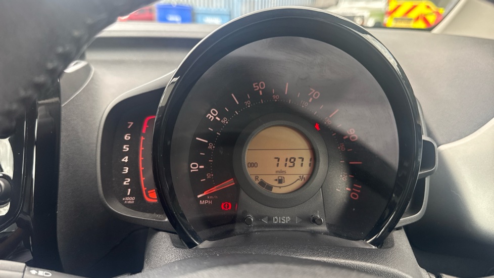 Citroen C1 1.2 PureTech Flair 5dr Petrol Hatchback - Image 18