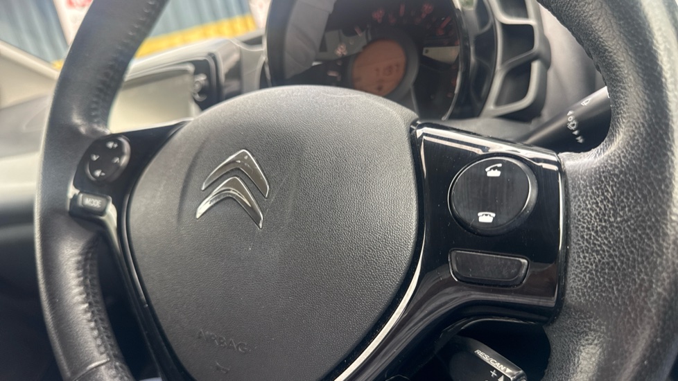 Citroen C1 1.2 PureTech Flair 5dr Petrol Hatchback - Image 31