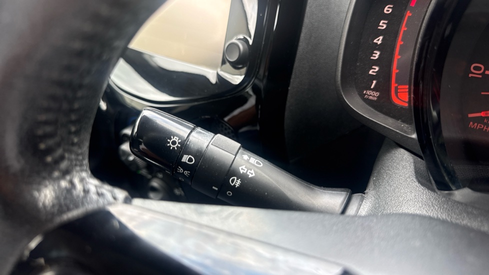 Citroen C1 1.2 PureTech Flair 5dr Petrol Hatchback - Image 34