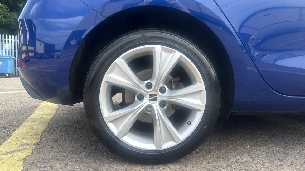 SEAT Leon 1.4 eHybrid FR 5dr DSG Hatchback - Image 7