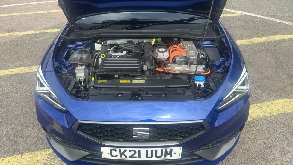 SEAT Leon 1.4 eHybrid FR 5dr DSG Hatchback - Image 8