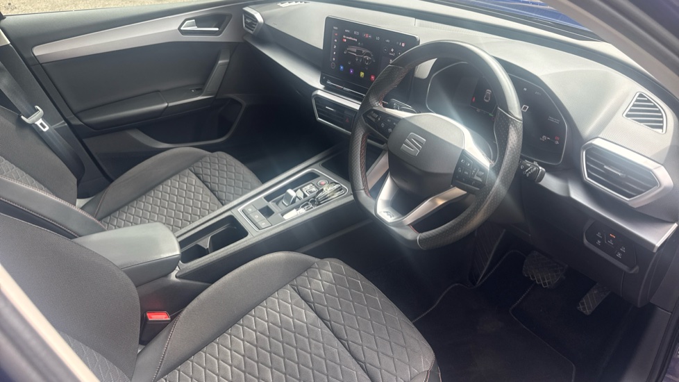 SEAT Leon 1.4 eHybrid FR 5dr DSG Hatchback - Image 11
