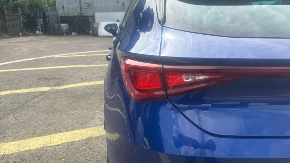 SEAT Leon 1.4 eHybrid FR 5dr DSG Hatchback - Image 25