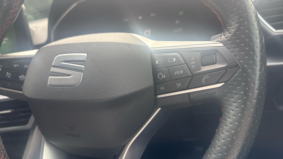 SEAT Leon 1.4 eHybrid FR 5dr DSG Hatchback - Image 31