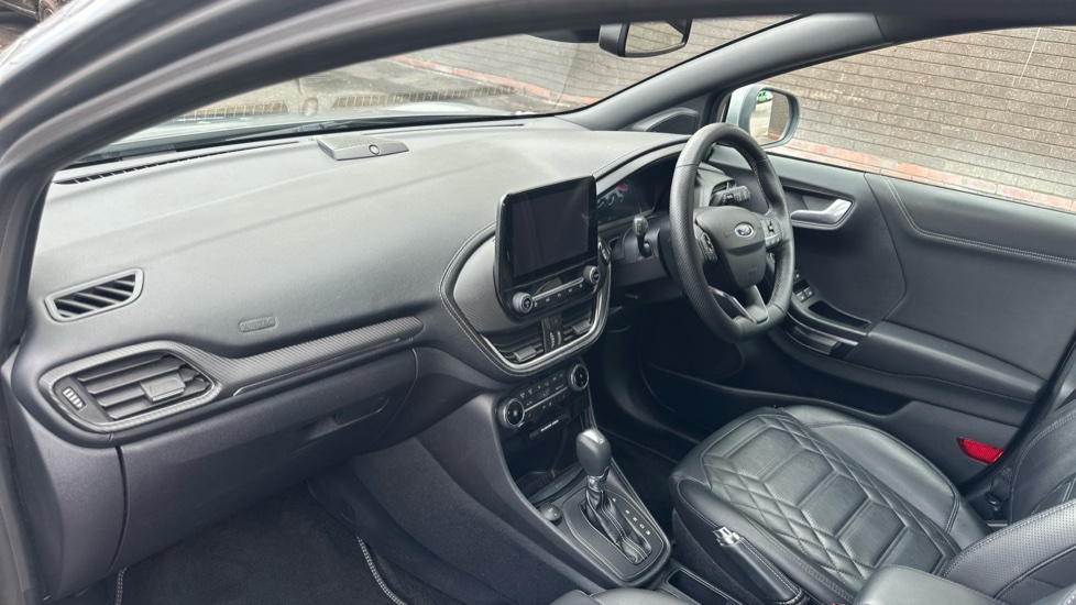 Ford Puma 1.0 EcoBoost Hybr mHEV 155 ST-Line Vignale 5dr DCT Petrol Hatchback - Image 9
