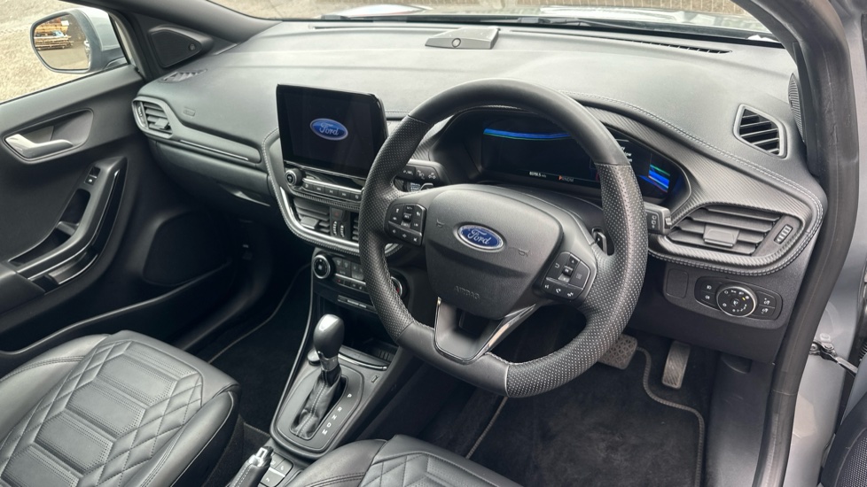 Ford Puma 1.0 EcoBoost Hybr mHEV 155 ST-Line Vignale 5dr DCT Petrol Hatchback - Image 11