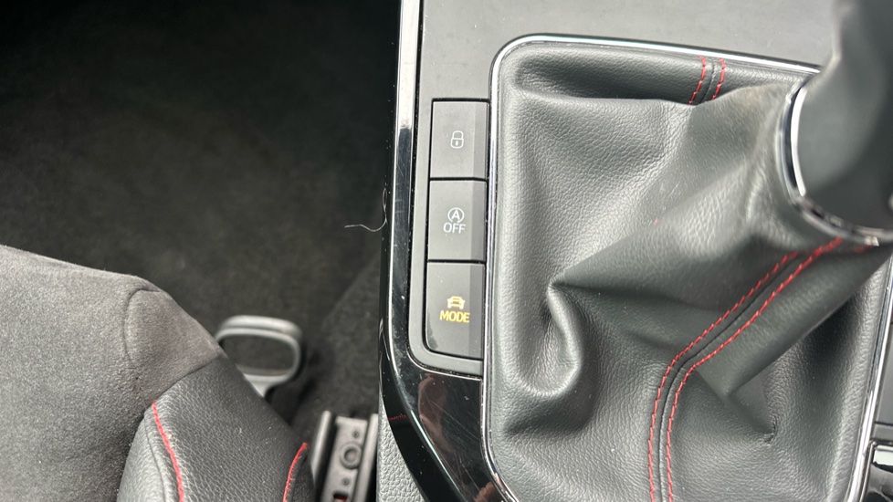 SEAT Arona 1.0 TSI 115 FR Sport 5dr Petrol Hatchback - Image 35
