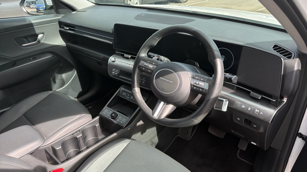 Hyundai KONA 1.6 Hybrid 129 Ultimate 5dr DCT Hybrid Hatchback - Image 11