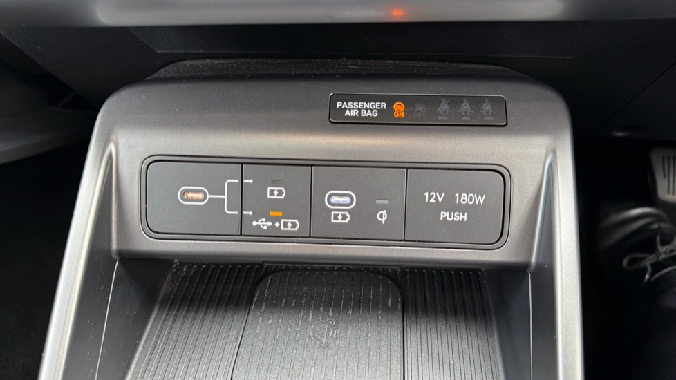 Hyundai KONA 1.6 Hybrid 129 Ultimate 5dr DCT Hybrid Hatchback - Image 35