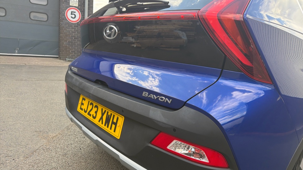 Hyundai BAYON 1.0 TGDi 48V MHEV Premium 5dr DCT Petrol Hatchback - Image 38