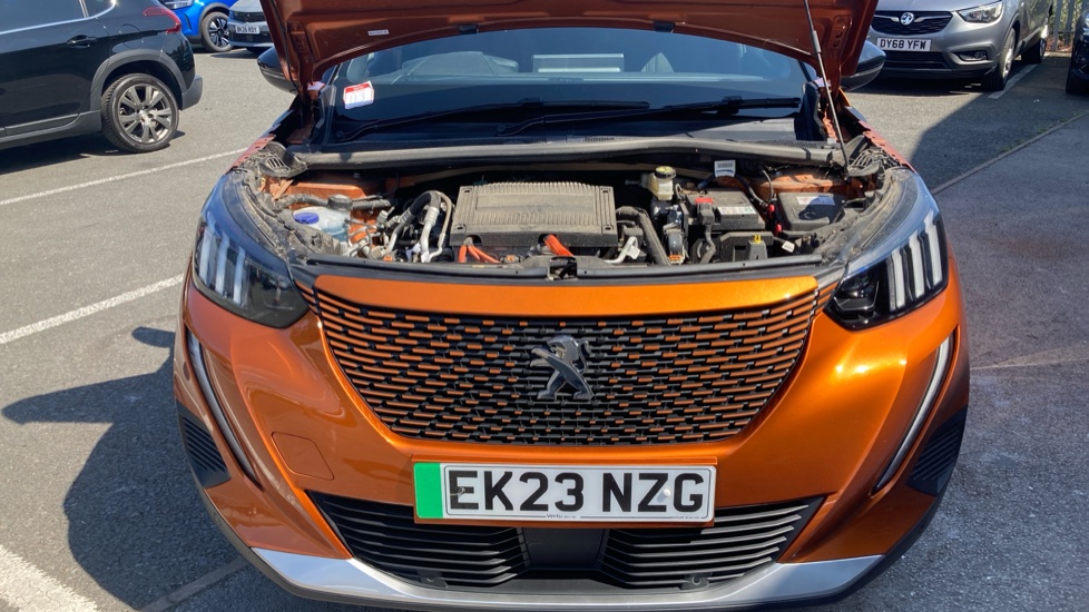Peugeot 2008 100kW GT 50kWh 5dr Auto Electric Estate - Image 8