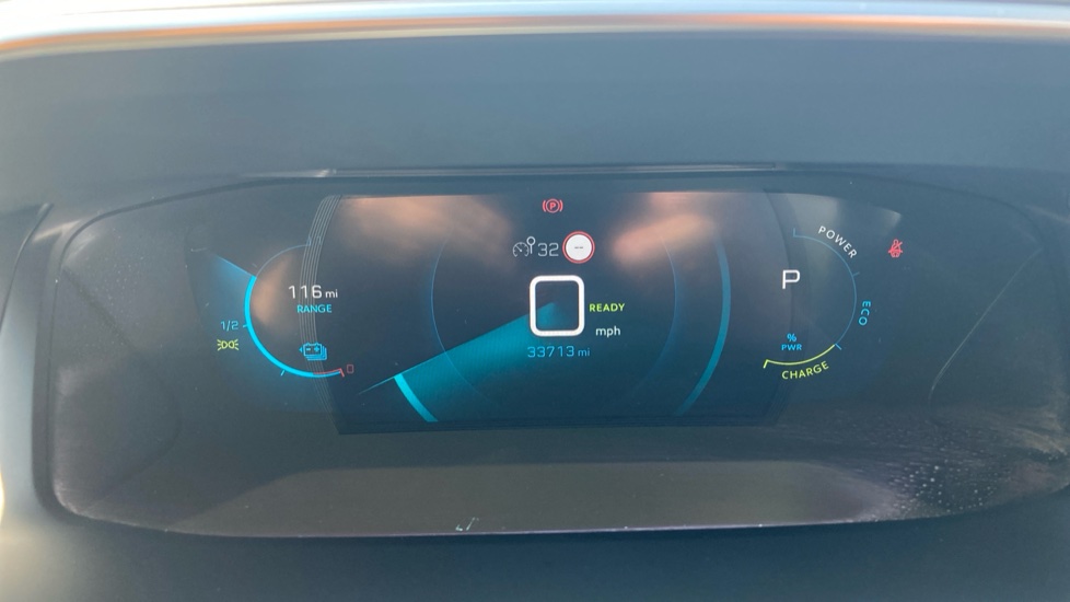 Peugeot 2008 100kW GT 50kWh 5dr Auto Electric Estate - Image 18