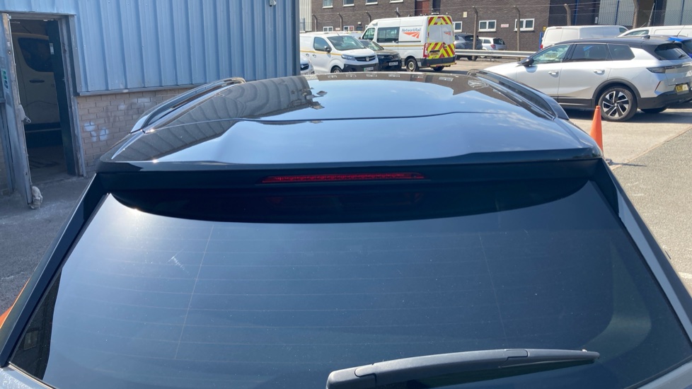 Peugeot 2008 100kW GT 50kWh 5dr Auto Electric Estate - Image 40