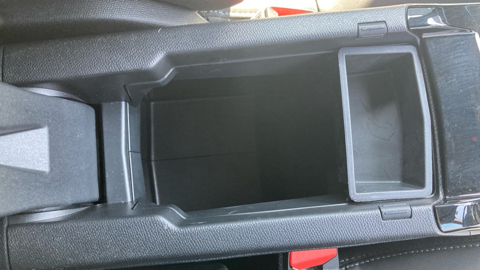 Peugeot 2008 100kW GT 50kWh 5dr Auto Electric Estate - Image 67