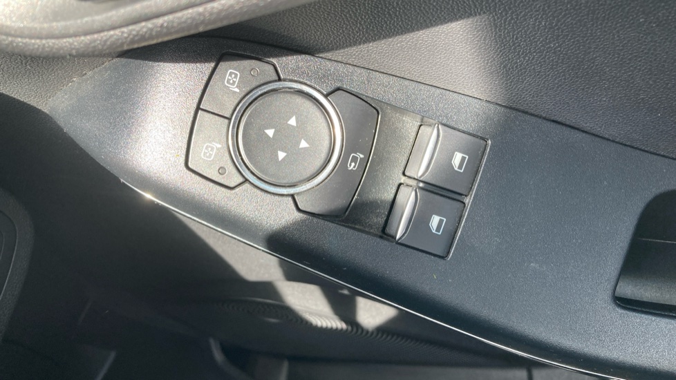 Ford Fiesta 1.0 EcoBoost Titanium 3dr Petrol Hatchback - Image 41
