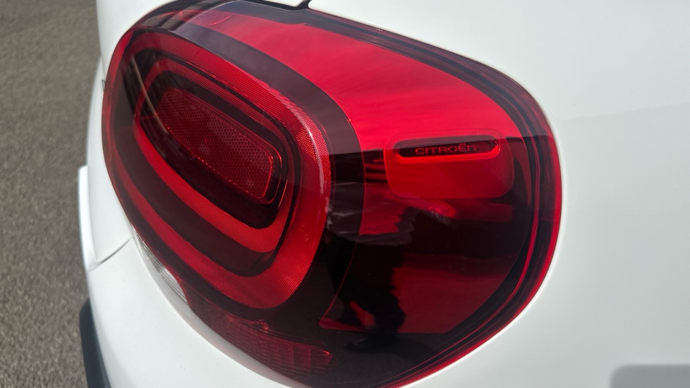 Citroen C3 1.2 PureTech C-Series Edition 5dr Petrol Hatchback - Image 36