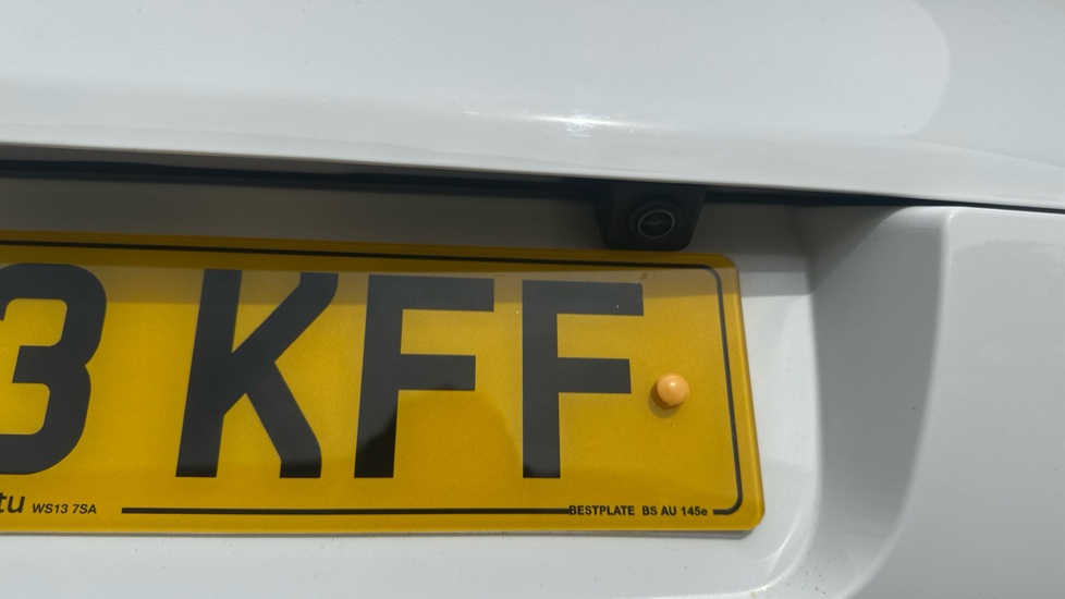 Citroen C3 1.2 PureTech C-Series Edition 5dr Petrol Hatchback - Image 38