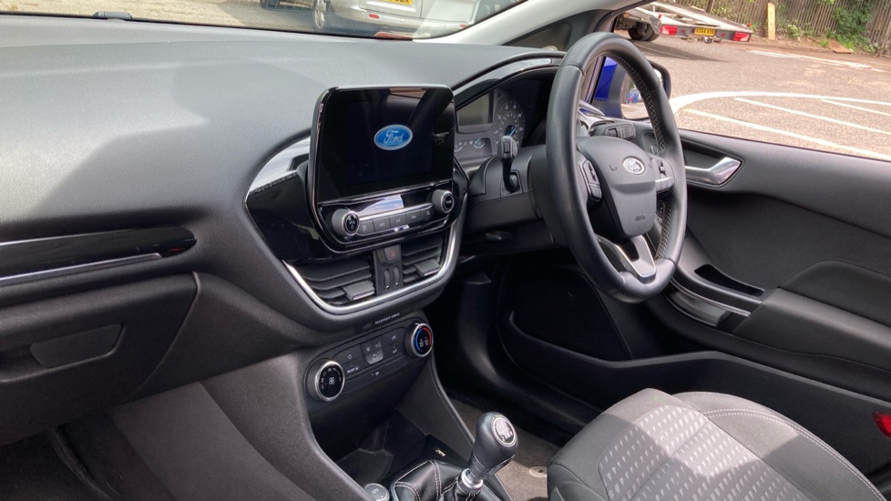 Ford Fiesta 1.5 TDCi Zetec 5dr Diesel Hatchback - Image 9