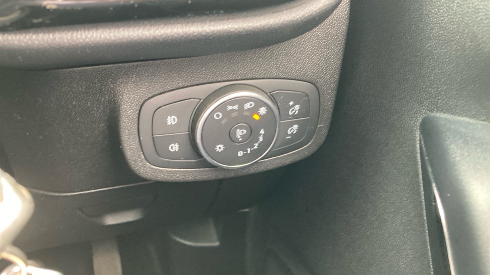 Ford Fiesta 1.5 TDCi Zetec 5dr Diesel Hatchback - Image 22